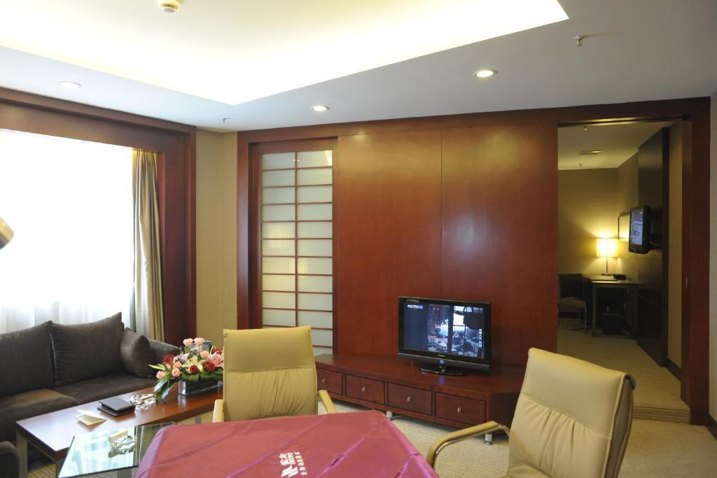 Wuhan Junyi Dynasty Hotel Ruang foto